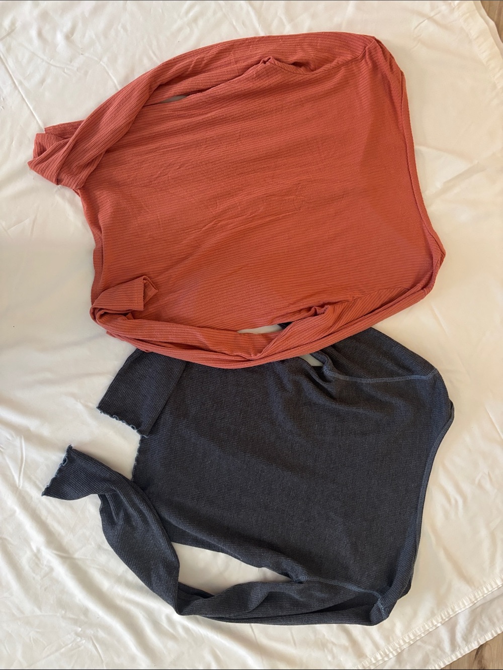 American Eagle Outfitters Long Sleeve Ribbed Henley Top in Rust and Charcoal - Picture 4 of 8